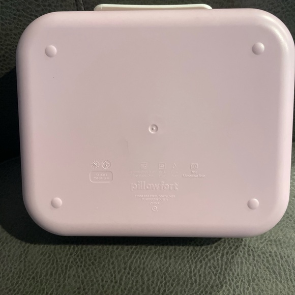 Pillowfort Pink Bento Box - Picture 2 of 4